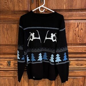Men’s LARGE Ski the East brand sweater in black